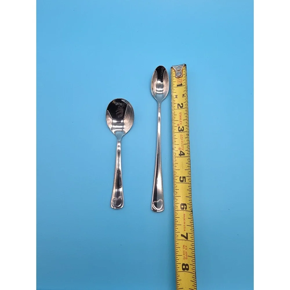 Stainless Steel Spoon Set Of 2 Heart Print On Handle Dessert Spoon And Tea Type